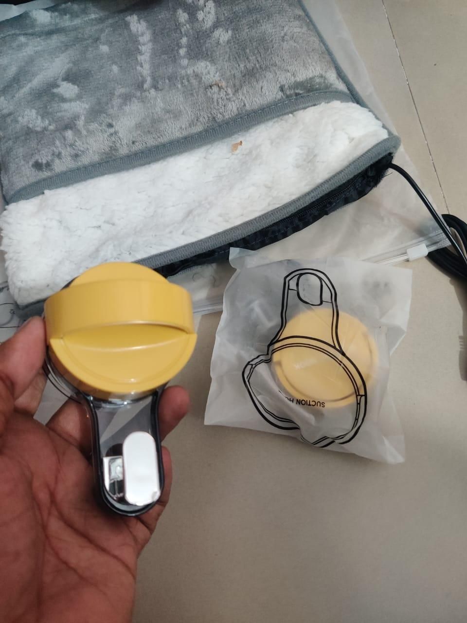 Heavy-Duty Suction Wall Hooks (2 Pcs) – No Drilling, Waterproof & Reusable